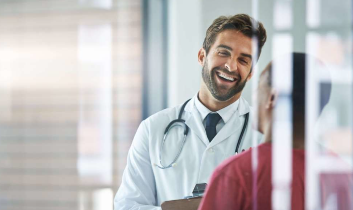 What Future Doctors Should Rethink Before Taking on Medical Debt